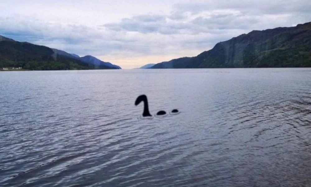 Το «τέρας του Λοχ Νες» επιστρέφει: Νέα μυστηριώδη φωτογραφία